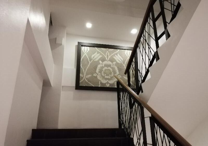 هتل Rupert A Baler