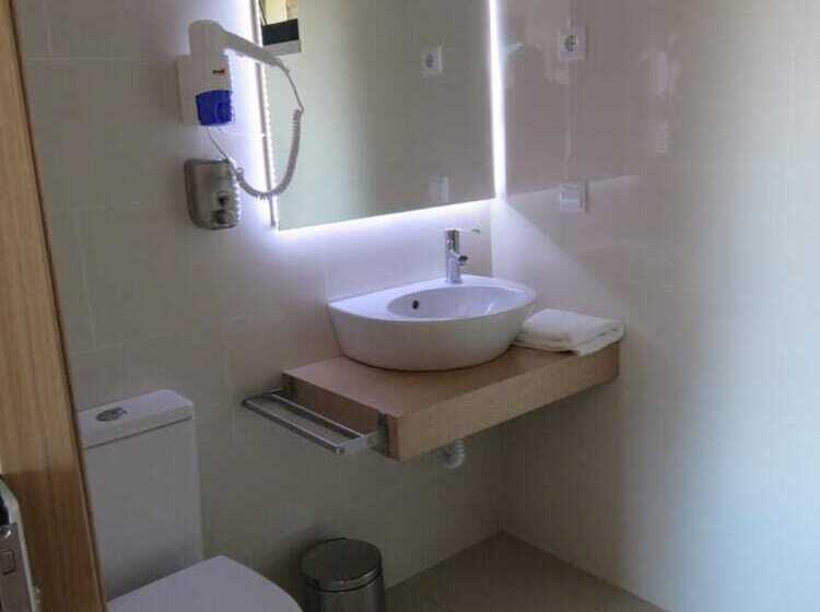 Сельский отель Make It Happen Farm