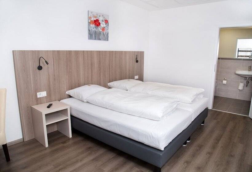 Sevendays Hotel And Boardinghouse Kirchheim