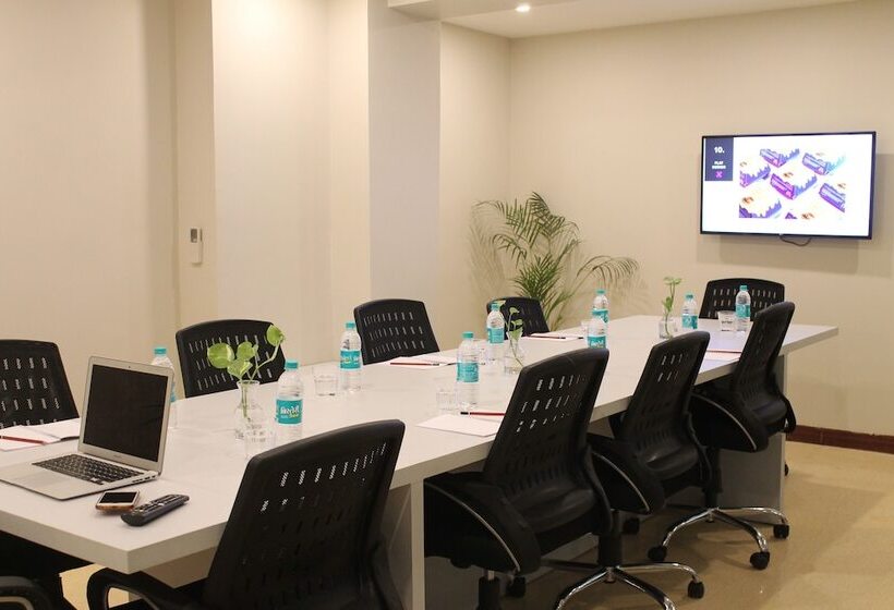 Отель The Indigo Stay