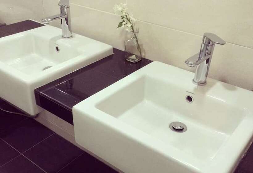 בית מלון כפרי The View