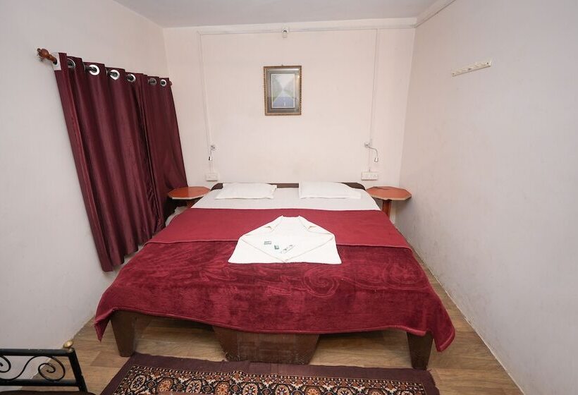 בית מלון כפרי Tribal Wood Resort