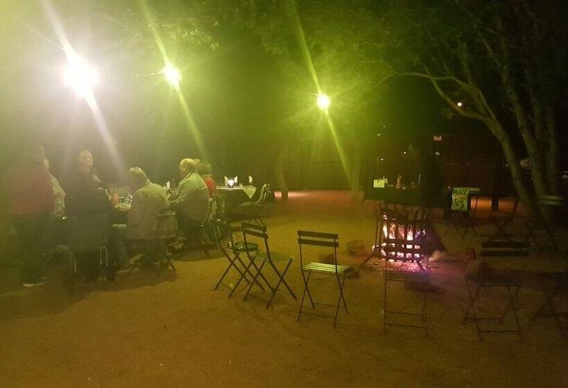 Отель Woodlands Game Lodge