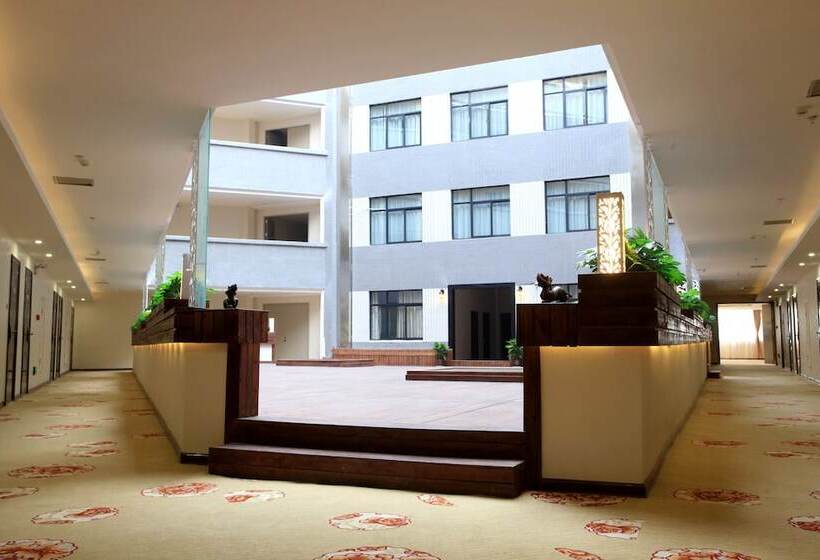 Отель Xiangtan Chengyuan