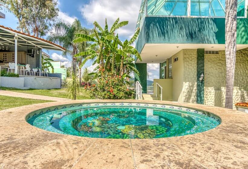 هتل Y Spa Posada Mirador