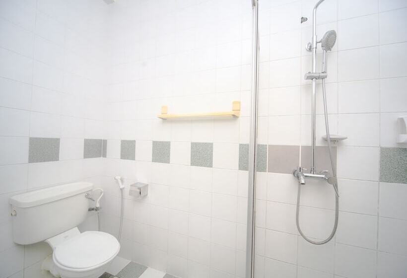 Jockey Lodge Hotel By Oyo Rooms