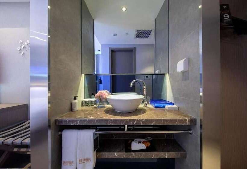 Orange Hotel Select North Railway