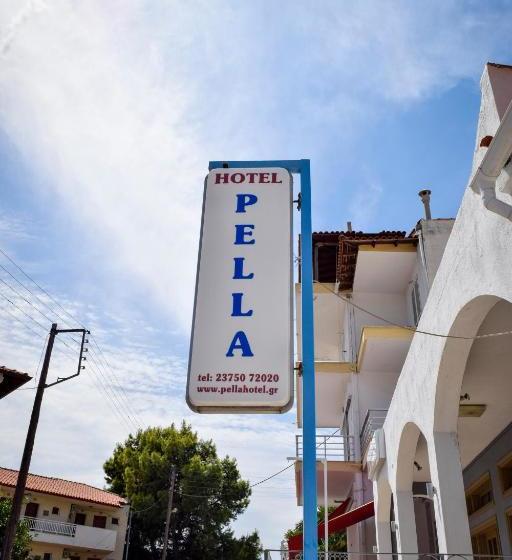 Pella Hotel   New