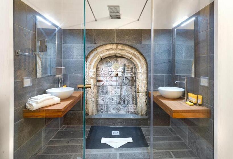 פנסיון Cagliari Marina Guesthouse & Lounge