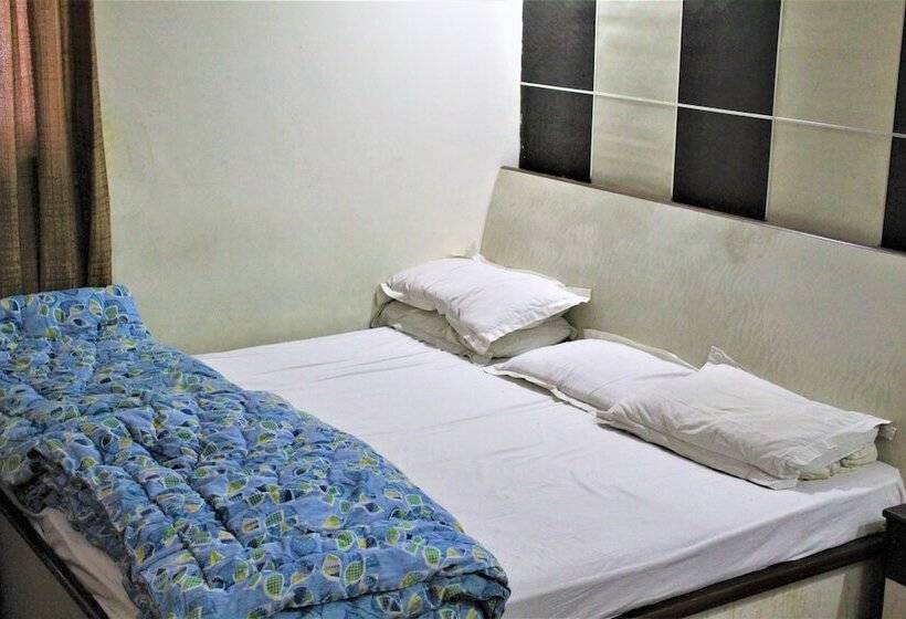 Пансион Central Guest House