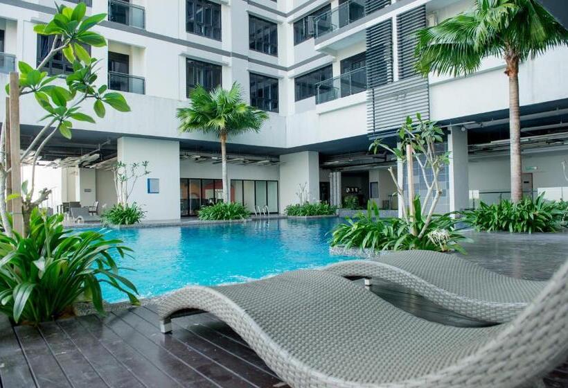 פנסיון Ezzyhome Medini