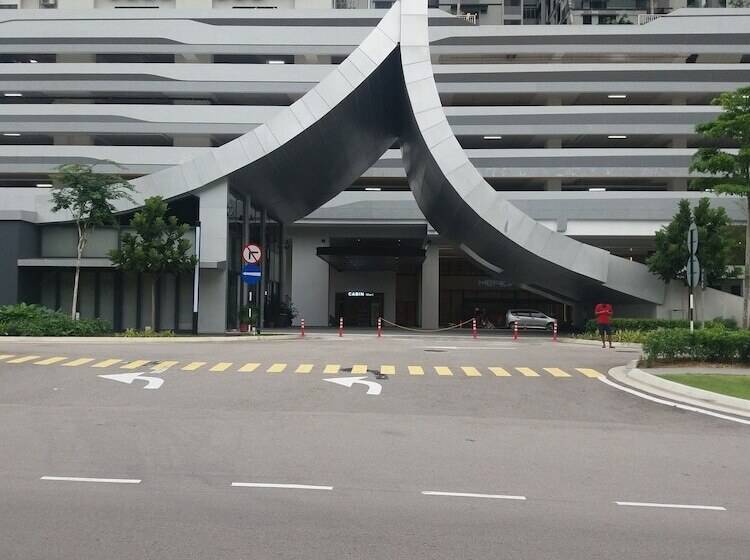 פנסיון Ezzyhome Medini