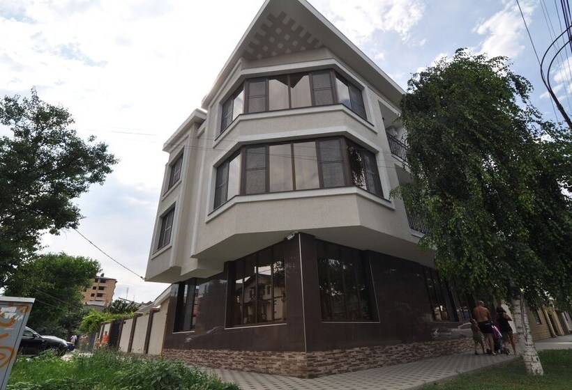 پانسیون Guest House Helena