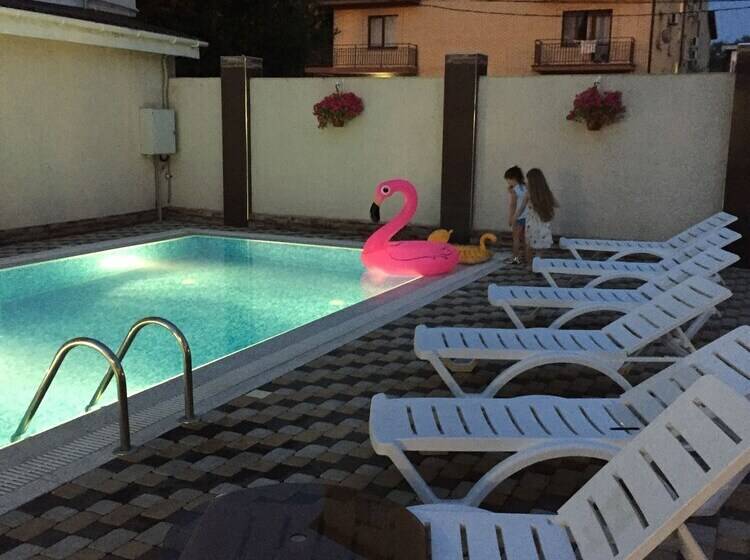 پانسیون Guest House Helena