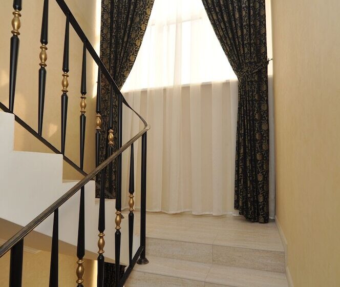 پانسیون Guest House Helena