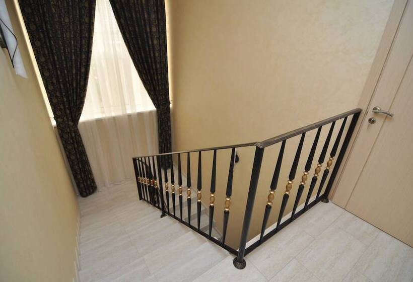 پانسیون Guest House Helena