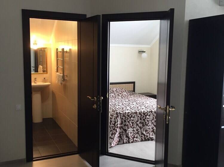 پانسیون Guest House Helena