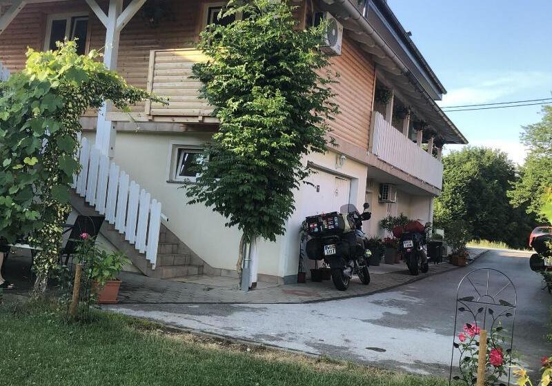 膳宿费 House Magdic Plitvice