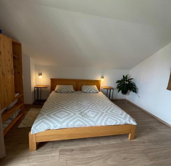 膳宿费 House Magdic Plitvice