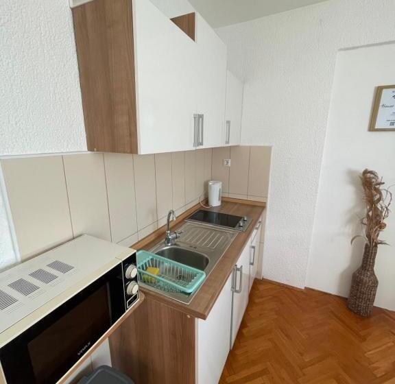 膳宿费 House Magdic Plitvice