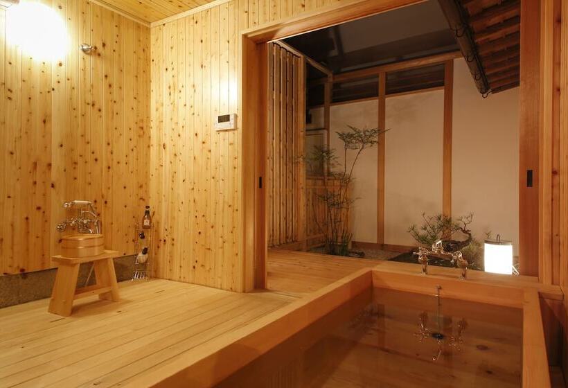 פנסיון Kariya Ryokan Q