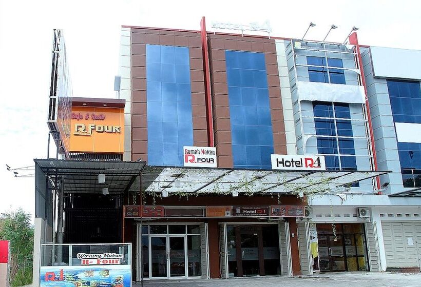 R Four Hotel By Oyo Rooms