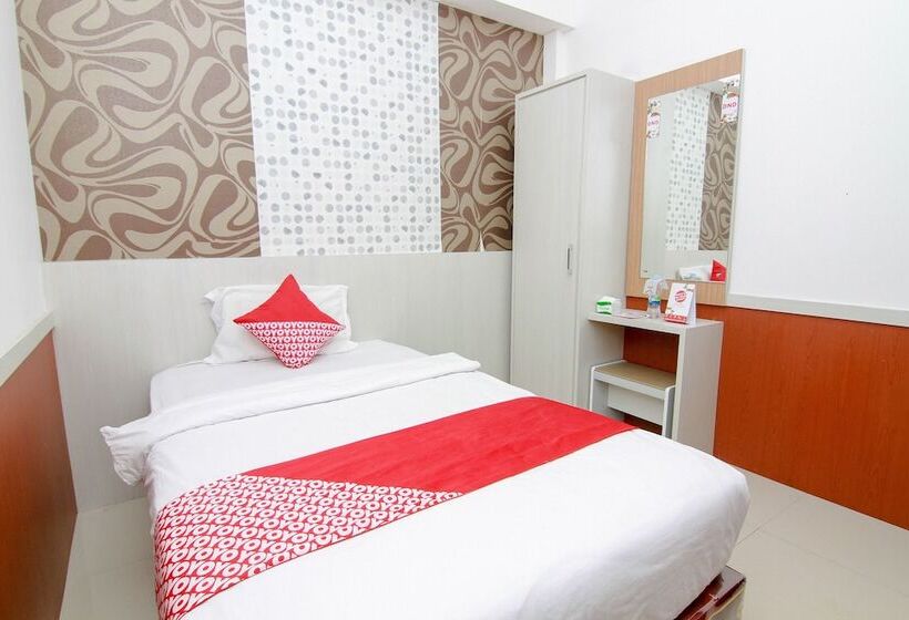 R Four Hotel By Oyo Rooms