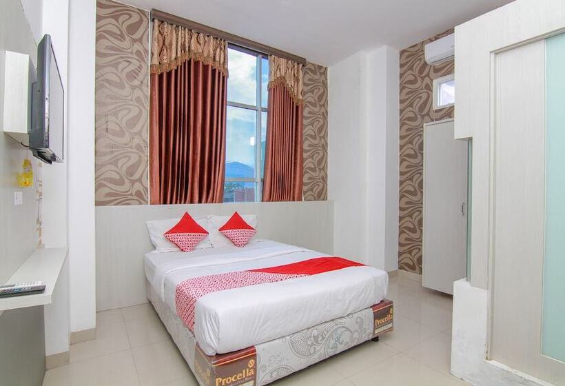 R Four Hotel By Oyo Rooms