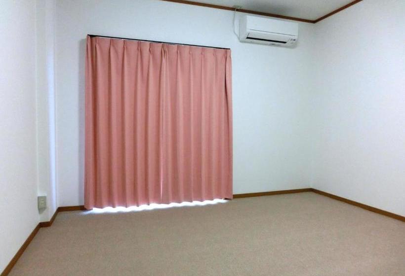 فندق صغير Guesthouse Famusuton