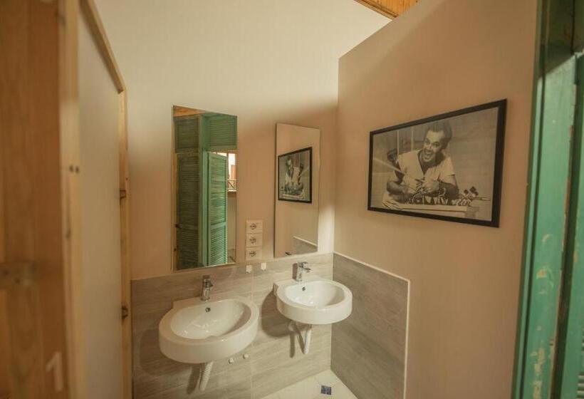 호스텔 Mosaic Home