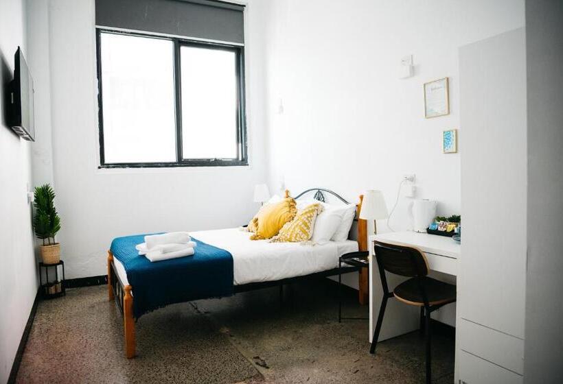 旅馆 The Village Cairns