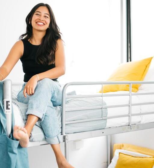 旅馆 The Village Cairns