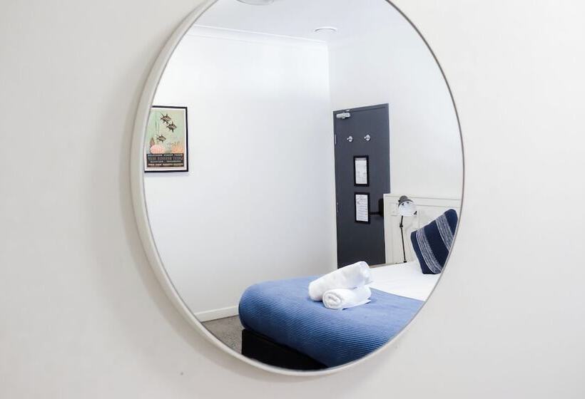 旅馆 The Village Cairns