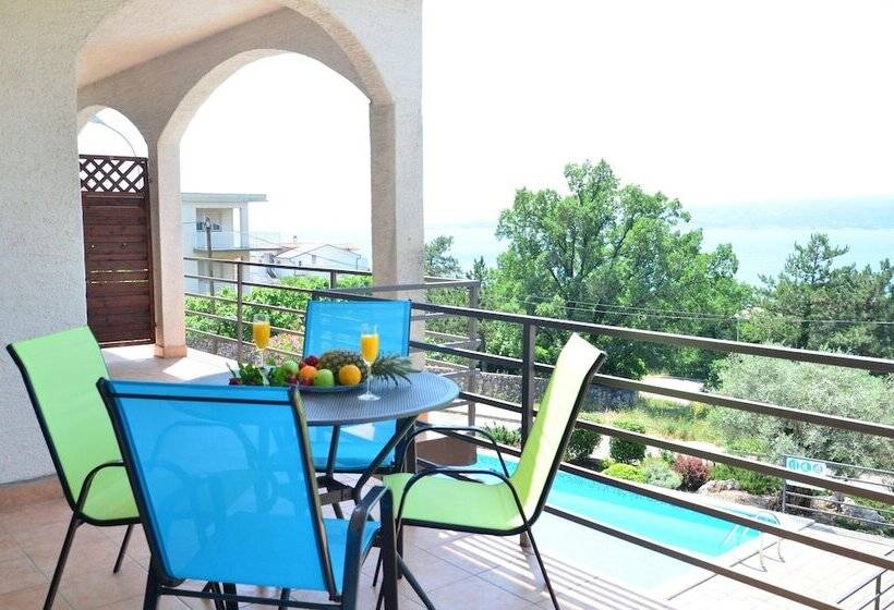 Apartments Lounger Frkovic