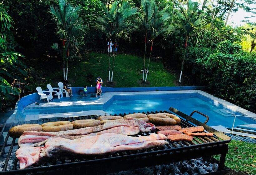 住宿加早餐 Curi Hostel