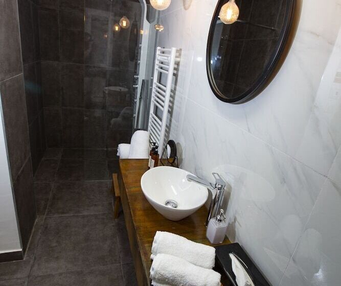 تختخواب و صبحانه Pjazza Suites Boutique Hotel By Cx Collection