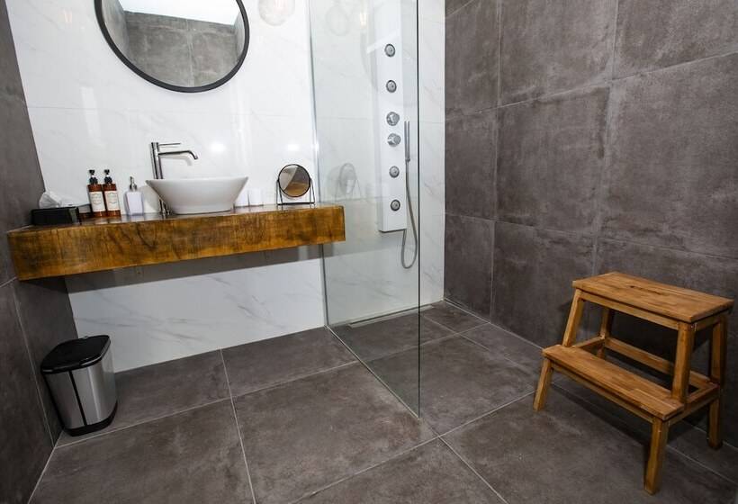 تختخواب و صبحانه Pjazza Suites Boutique Hotel By Cx Collection