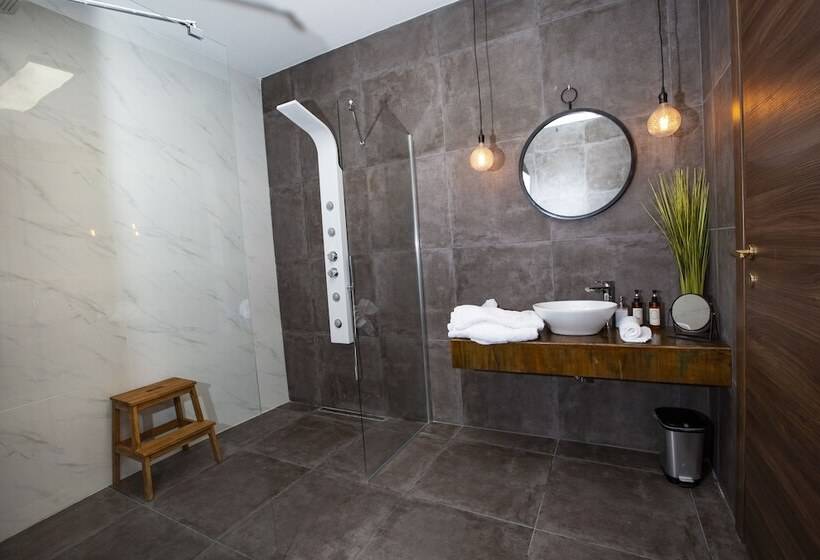 تختخواب و صبحانه Pjazza Suites Boutique Hotel By Cx Collection