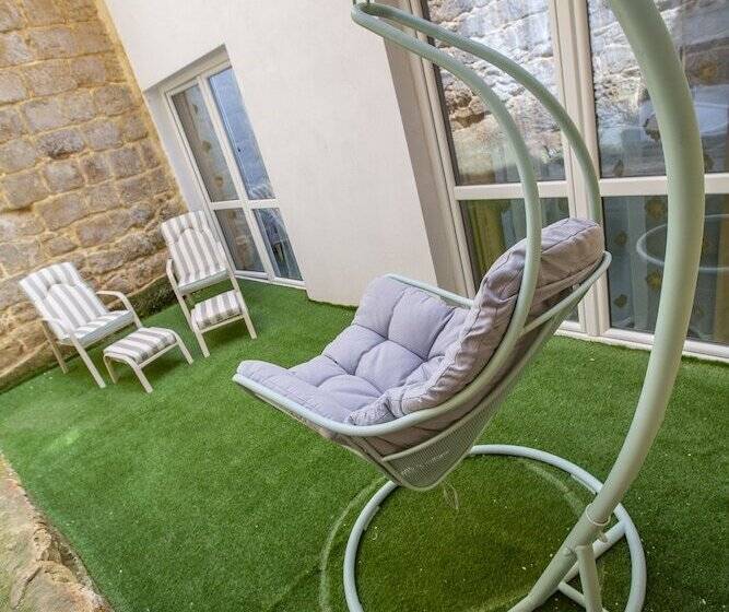 تختخواب و صبحانه Pjazza Suites Boutique Hotel By Cx Collection