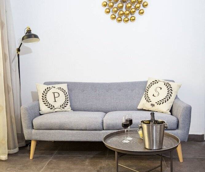 تختخواب و صبحانه Pjazza Suites Boutique Hotel By Cx Collection