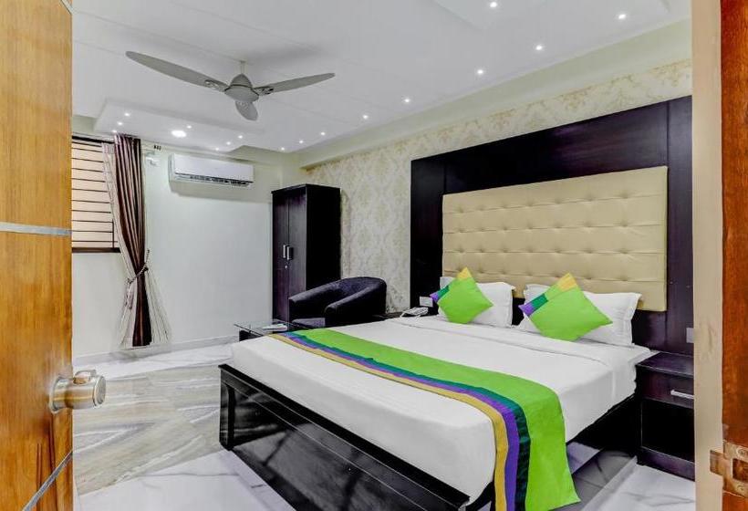 فندق Treebo Trend Emora Embassy Golflink