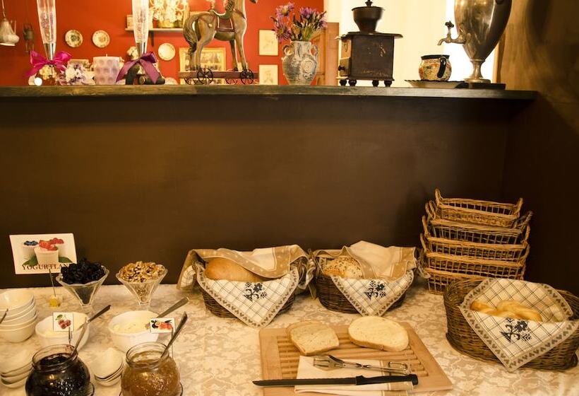 Family Boutique Hotel Trubarjev