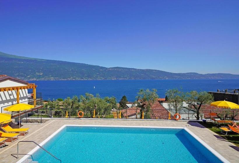 فندق فئة نجمة واحدة Residence Dany Appartamenti Con Cucina Vista Lago Piscina E Parcheggio