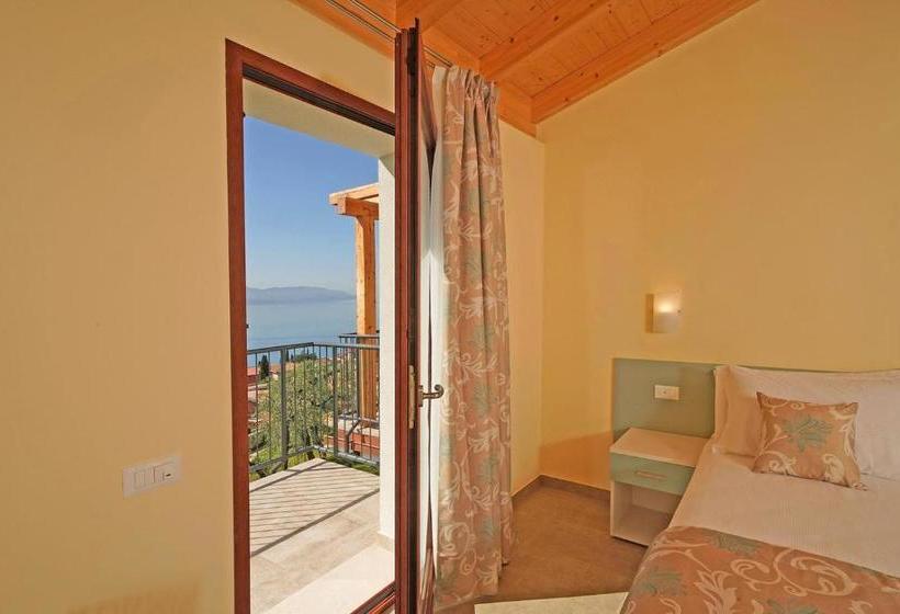 فندق فئة نجمة واحدة Residence Dany Appartamenti Con Cucina Vista Lago Piscina E Parcheggio