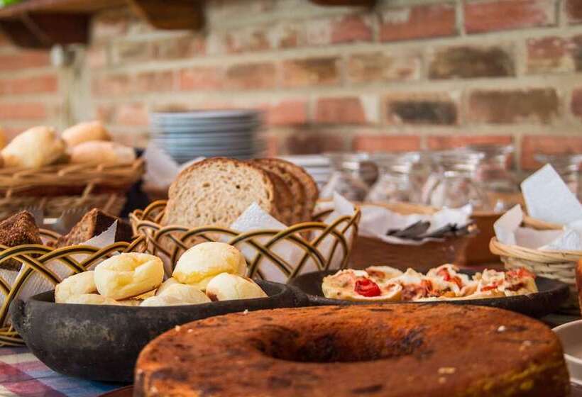 簡易ホテル Pousada Aranã