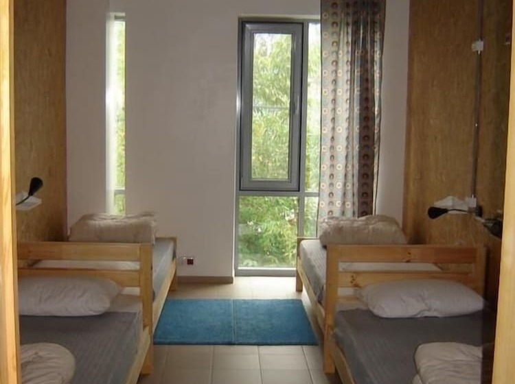 Hostel Katyusha Travel Center