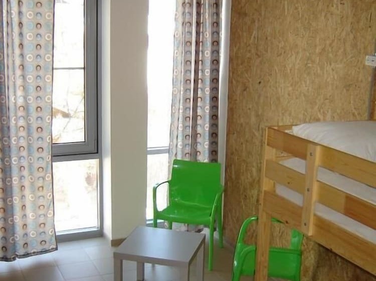 Hostel Katyusha Travel Center