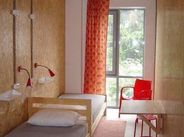 Hostel Katyusha Travel Center