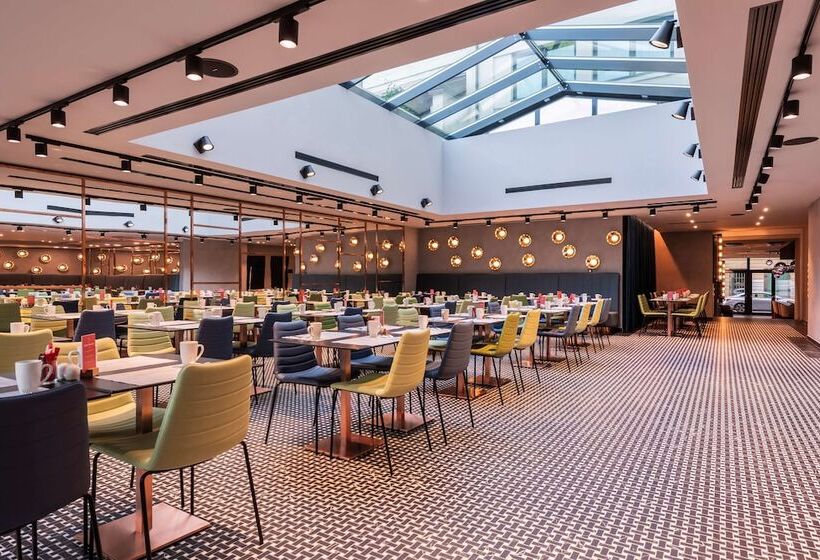 Отель Barcelo Budapest