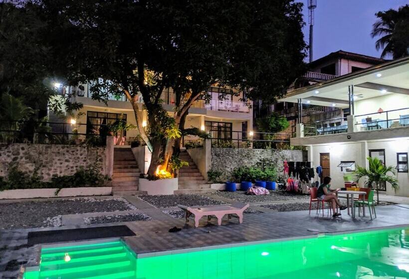 בית מלון כפרי Bentrina Diving Resort